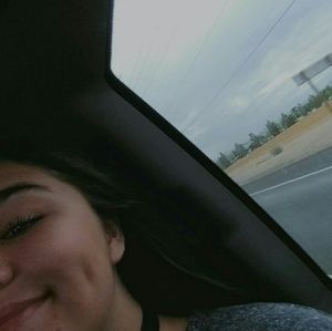 Meet your Posher, Jewel